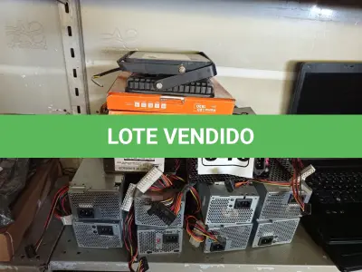LOTE 046 - 04 PAINÉIS DE LED E 10 FONTES PARA PC MARCAS E MODELOS DIVERSOS. (NO ESTADO) ATENÇÃO! FAZER A VISITAÇÃO ANTES DE ARREMATAR, NÃO SABEMOS SE FUNCIONA. LEILÃO NÃO TEM GARANTIA E NEM DEVOLUÇÃO, SUJEITO A POSSÍVEIS AVARIAS VISÍVEIS/OCULTAS E/OU AUSÊNCIA DE COMPONENTES.