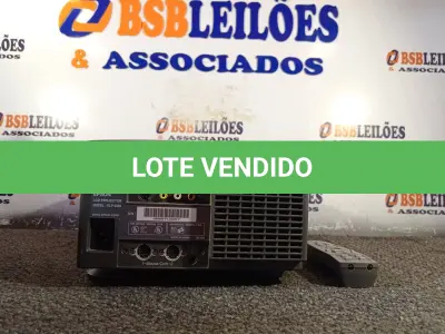 LOTE 048 - 01 PROJETOR MULTIMIDIA MARCA EPSON. (NO ESTADO) ATENÇÃO! FAZER A VISITAÇÃO ANTES DE ARREMATAR, NÃO SABEMOS SE FUNCIONA. LEILÃO NÃO TEM GARANTIA E NEM DEVOLUÇÃO, SUJEITO A POSSÍVEIS AVARIAS VISÍVEIS/OCULTAS E/OU AUSÊNCIA DE COMPONENTES.