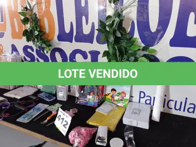 LOTE 412 - 30 – ITENS PARA PAPELARIA E BRINQUEDOS DIVERSOS (APROXIMADAMENTE)(NO ESTADO, NÃO SABEMOS SE FUNCIONA. LEILÃO NÃO TEM GARANTIA E NEM DEVOLUÇÃO, SUJEITO A POSSÍVEIS AVARIAS VISÍVEIS/OCULTAS E/OU AUSÊNCIA DE COMPONENTES)(NO ESTADO, NÃO SABEMOS SE FUNCIONA. LEILÃO NÃO TEM GARANTIA E NEM DEVOLUÇÃO, SUJEITO A POSSÍVEIS AVARIAS VISÍVEIS/OCULTAS E/OU AUSÊNCIA DE COMPONENTES)