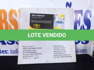 LOTE 402 - 01 - TRAMPOLIM/MINI CAMA ELÁSTICA (NO ESTADO, NÃO SABEMOS SE FUNCIONA. LEILÃO NÃO TEM GARANTIA E NEM DEVOLUÇÃO, SUJEITO A POSSÍVEIS AVARIAS VISÍVEIS/OCULTAS E/OU AUSÊNCIA DE COMPONENTES)