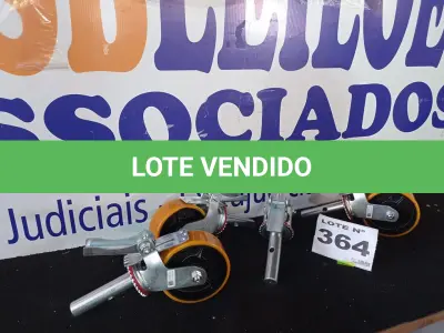 LOTE 364 - 01 - KIT COM 4 RODÍZIOS GIRATÓRIO COM FREIO PARA ANDAIME (NO ESTADO, NÃO SABEMOS SE FUNCIONA. LEILÃO NÃO TEM GARANTIA E NEM DEVOLUÇÃO, SUJEITO A POSSÍVEIS AVARIAS VISÍVEIS/OCULTAS E/OU AUSÊNCIA DE COMPONENTES)