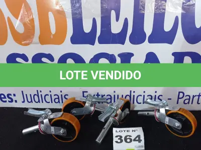 LOTE 364 - 01 - KIT COM 4 RODÍZIOS GIRATÓRIO COM FREIO PARA ANDAIME (NO ESTADO, NÃO SABEMOS SE FUNCIONA. LEILÃO NÃO TEM GARANTIA E NEM DEVOLUÇÃO, SUJEITO A POSSÍVEIS AVARIAS VISÍVEIS/OCULTAS E/OU AUSÊNCIA DE COMPONENTES)