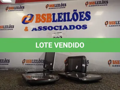 LOTE 002 - 03 TABLETS MOTOROLA E 01 DVD PORTÁTIL. (NO ESTADO) ATENÇÃO! FAZER A VISITAÇÃO ANTES DE ARREMATAR, NÃO SABEMOS SE FUNCIONA. LEILÃO NÃO TEM GARANTIA E NEM DEVOLUÇÃO, SUJEITO A POSSÍVEIS AVARIAS VISÍVEIS/OCULTAS E/OU AUSÊNCIA DE COMPONENTES.