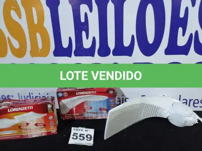 LOTE 559 - 03 – CHUVEIROS DIVERSOS (NO ESTADO, NÃO SABEMOS SE FUNCIONA. LEILÃO NÃO TEM GARANTIA E NEM DEVOLUÇÃO, SUJEITO A POSSÍVEIS AVARIAS VISÍVEIS/OCULTAS E/OU AUSÊNCIA DE COMPONENTES)
