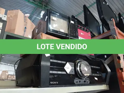 LOTE 044 - 01 APARELHO DE SOM 3X1 MARCA SONY, 01 APARELHO OI TV, 01 CAIXA DE SOM E 01 TV/RADIO 7”. (NO ESTADO) ATENÇÃO! FAZER A VISITAÇÃO ANTES DE ARREMATAR, NÃO SABEMOS SE FUNCIONA. LEILÃO NÃO TEM GARANTIA E NEM DEVOLUÇÃO, SUJEITO A POSSÍVEIS AVARIAS VISÍVEIS/OCULTAS E/OU AUSÊNCIA DE COMPONENTES.
