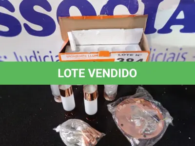 LOTE 384 - 01 - PENDENTE EM VIDRO PARA 5 LÂMPADAS REDONDO FIRST - LLUM BRONZEARTE (NO ESTADO, NÃO SABEMOS SE FUNCIONA. LEILÃO NÃO TEM GARANTIA E NEM DEVOLUÇÃO, SUJEITO A POSSÍVEIS AVARIAS VISÍVEIS/OCULTAS E/OU AUSÊNCIA DE COMPONENTES)