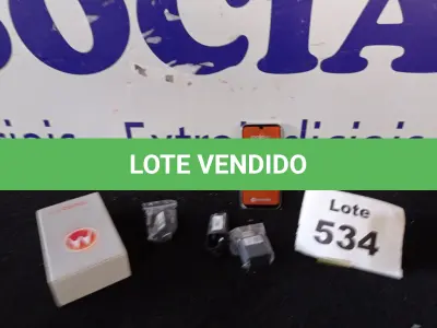 LOTE 534 - 01 - SMARTPHONE MOTOROLA MOTO E6S 64GB 4G (NO ESTADO, NÃO SABEMOS SE FUNCIONA. LEILÃO NÃO TEM GARANTIA E NEM DEVOLUÇÃO, SUJEITO A POSSÍVEIS AVARIAS VISÍVEIS/OCULTAS E/OU AUSÊNCIA DE COMPONENTES)