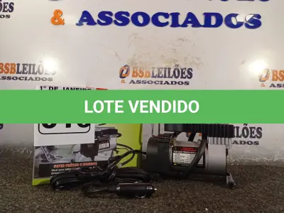 LOTE 016 - 01 COMPRESSOR DE AR PORTÁTIL 12V 150PSI. (NO ESTADO) ATENÇÃO! FAZER A VISITAÇÃO ANTES DE ARREMATAR, NÃO SABEMOS SE FUNCIONA. LEILÃO NÃO TEM GARANTIA E NEM DEVOLUÇÃO, SUJEITO A POSSÍVEIS AVARIAS VISÍVEIS/OCULTAS E/OU AUSÊNCIA DE COMPONENTES.