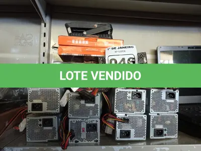LOTE 046 - 04 PAINÉIS DE LED E 10 FONTES PARA PC MARCAS E MODELOS DIVERSOS. (NO ESTADO) ATENÇÃO! FAZER A VISITAÇÃO ANTES DE ARREMATAR, NÃO SABEMOS SE FUNCIONA. LEILÃO NÃO TEM GARANTIA E NEM DEVOLUÇÃO, SUJEITO A POSSÍVEIS AVARIAS VISÍVEIS/OCULTAS E/OU AUSÊNCIA DE COMPONENTES.