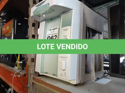 LOTE 062 - 01 PURIFICADOR DE ÁGUA MARCA BRASTEMP 220V. (NO ESTADO) ATENÇÃO! FAZER A VISITAÇÃO ANTES DE ARREMATAR, NÃO SABEMOS SE FUNCIONA. LEILÃO NÃO TEM GARANTIA E NEM DEVOLUÇÃO, SUJEITO A POSSÍVEIS AVARIAS VISÍVEIS/OCULTAS E/OU AUSÊNCIA DE COMPONENTES.