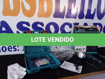 LOTE 467 - 01 - FURADEIRA MARTELETE PARAFUSADEIRA ELÉTRICA DE 13MM NAKASAKI NK6013 820W + ACESSÓRIO COM MALETA DE TRANSPORTE (NO ESTADO, NÃO SABEMOS SE FUNCIONA. LEILÃO NÃO TEM GARANTIA E NEM DEVOLUÇÃO, SUJEITO A POSSÍVEIS AVARIAS VISÍVEIS/OCULTAS E/OU AUSÊNCIA DE COMPONENTES)