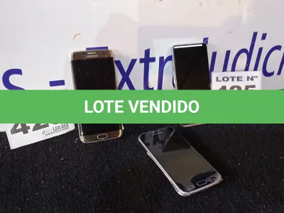 LOTE 425 - 01 - CELULAR SAMSUNG S10 – 01 CELULAR SAMSUNG S6 – 01 CELULAR SAMSUNG S7 (NO ESTADO, NÃO SABEMOS SE FUNCIONA. LEILÃO NÃO TEM GARANTIA E NEM DEVOLUÇÃO, SUJEITO A POSSÍVEIS AVARIAS VISÍVEIS/OCULTAS E/OU AUSÊNCIA DE COMPONENTES)