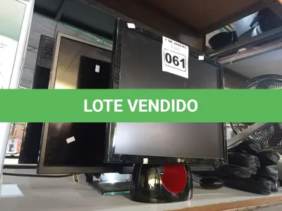 LOTE 061 - 03 MONITORES MARCAS E MODELOS DIVERSOS PARA RETIRADA DE PEÇAS. (NO ESTADO) ATENÇÃO! FAZER A VISITAÇÃO ANTES DE ARREMATAR, NÃO SABEMOS SE FUNCIONA. LEILÃO NÃO TEM GARANTIA E NEM DEVOLUÇÃO, SUJEITO A POSSÍVEIS AVARIAS VISÍVEIS/OCULTAS E/OU AUSÊNCIA DE COMPONENTES.