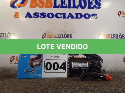 LOTE 004 - 01 COMPRESSOR DE AR PORTÁTIL 12V. (NO ESTADO) ATENÇÃO! FAZER A VISITAÇÃO ANTES DE ARREMATAR, NÃO SABEMOS SE FUNCIONA. LEILÃO NÃO TEM GARANTIA E NEM DEVOLUÇÃO, SUJEITO A POSSÍVEIS AVARIAS VISÍVEIS/OCULTAS E/OU AUSÊNCIA DE COMPONENTES.