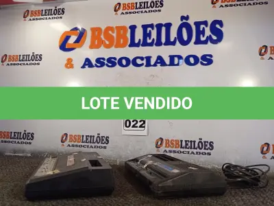 LOTE 022 - 02 VIDEOGAMES. (NO ESTADO) ATENÇÃO! FAZER A VISITAÇÃO ANTES DE ARREMATAR, NÃO SABEMOS SE FUNCIONA. LEILÃO NÃO TEM GARANTIA E NEM DEVOLUÇÃO, SUJEITO A POSSÍVEIS AVARIAS VISÍVEIS/OCULTAS E/OU AUSÊNCIA DE COMPONENTES.