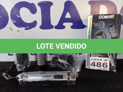 LOTE 486 - 01 - ESCOVA ROTATING AIR BRUSH DIAMOND BRILLIANCE CONAIR | 110V (NO ESTADO, NÃO SABEMOS SE FUNCIONA. LEILÃO NÃO TEM GARANTIA E NEM DEVOLUÇÃO, SUJEITO A POSSÍVEIS AVARIAS VISÍVEIS/OCULTAS E/OU AUSÊNCIA DE COMPONENTES)