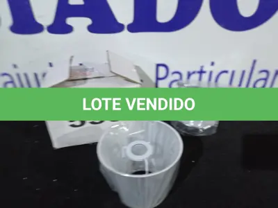 LOTE 553 - 01 - ARANDELA RETA BRANCA FIO DE SEDA - HEVVY - L-0001/W1 WH (NO ESTADO, NÃO SABEMOS SE FUNCIONA. LEILÃO NÃO TEM GARANTIA E NEM DEVOLUÇÃO, SUJEITO A POSSÍVEIS AVARIAS VISÍVEIS/OCULTAS E/OU AUSÊNCIA DE COMPONENTES)