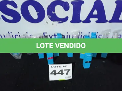 LOTE 447 - 17 - GARRAFAS DE TINTA PARA IMPRESSORAS EPSON (NO ESTADO, NÃO SABEMOS SE FUNCIONA. LEILÃO NÃO TEM GARANTIA E NEM DEVOLUÇÃO, SUJEITO A POSSÍVEIS AVARIAS VISÍVEIS/OCULTAS E/OU AUSÊNCIA DE COMPONENTES)