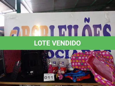 LOTE 011 - 15 – ITENS (APROX.)PARA PET (NO ESTADO, NÃO SABEMOS SE FUNCIONA. LEILÃO NÃO TEM GARANTIA E NEM DEVOLUÇÃO, SUJEITO A POSSÍVEIS AVARIAS VISÍVEIS/OCULTAS E/OU AUSÊNCIA DE COMPONENTES)