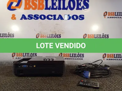 LOTE 033 - 01 PROJETOR MULTIMIDIA MARCA ACER. (NO ESTADO) ATENÇÃO! FAZER A VISITAÇÃO ANTES DE ARREMATAR, NÃO SABEMOS SE FUNCIONA. LEILÃO NÃO TEM GARANTIA E NEM DEVOLUÇÃO, SUJEITO A POSSÍVEIS AVARIAS VISÍVEIS/OCULTAS E/OU AUSÊNCIA DE COMPONENTES.