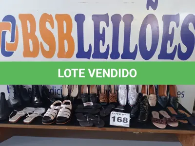LOTE 168 - 17 - CALÇADOS FEMININOS VARIADOS (NO ESTADO, NÃO SABEMOS SE FUNCIONA. LEILÃO NÃO TEM GARANTIA E NEM DEVOLUÇÃO, SUJEITO A POSSÍVEIS AVARIAS VISÍVEIS/OCULTAS E/OU AUSÊNCIA DE COMPONENTES)