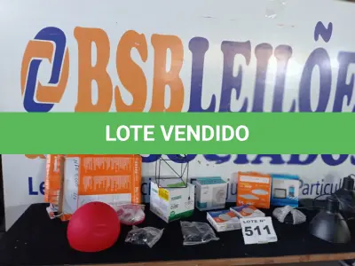 LOTE 511 - 11 – LUMINÁRIAS DIVERSAS (NO ESTADO, NÃO SABEMOS SE FUNCIONA. LEILÃO NÃO TEM GARANTIA E NEM DEVOLUÇÃO, SUJEITO A POSSÍVEIS AVARIAS VISÍVEIS/OCULTAS E/OU AUSÊNCIA DE COMPONENTES)