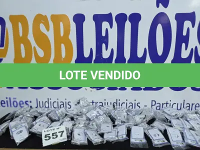LOTE 557 - 61 – TOMADAS ELÉTRICAS (APROXIMADAMENTE)(NO ESTADO, NÃO SABEMOS SE FUNCIONA. LEILÃO NÃO TEM GARANTIA E NEM DEVOLUÇÃO, SUJEITO A POSSÍVEIS AVARIAS VISÍVEIS/OCULTAS E/OU AUSÊNCIA DE COMPONENTES)