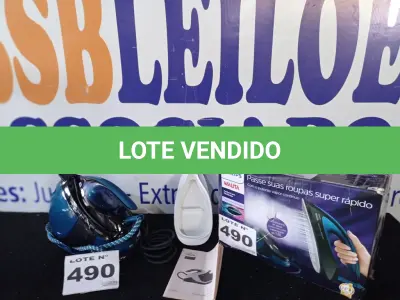 LOTE 490 - 01 - ESTAÇÃO DE PASSAR A VAPOR PHILIPS WALITA PERFECTCARE PERFORMER RI8735 (NO ESTADO, NÃO SABEMOS SE FUNCIONA. LEILÃO NÃO TEM GARANTIA E NEM DEVOLUÇÃO, SUJEITO A POSSÍVEIS AVARIAS VISÍVEIS/OCULTAS E/OU AUSÊNCIA DE COMPONENTES)