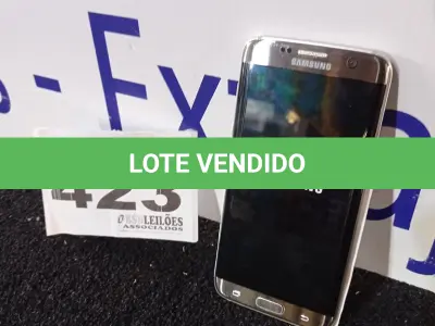LOTE 423 - 01 - CELULAR SAMSUNG S7 EDGE (NO ESTADO, NÃO SABEMOS SE FUNCIONA. LEILÃO NÃO TEM GARANTIA E NEM DEVOLUÇÃO, SUJEITO A POSSÍVEIS AVARIAS VISÍVEIS/OCULTAS E/OU AUSÊNCIA DE COMPONENTES)