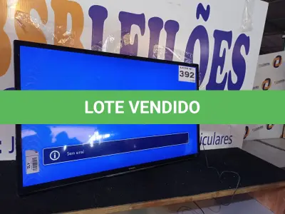 LOTE 392 - 01 - TV LED 47 POLEGADAS PHILIPS (NO ESTADO, NÃO SABEMOS SE FUNCIONA. LEILÃO NÃO TEM GARANTIA E NEM DEVOLUÇÃO, SUJEITO A POSSÍVEIS AVARIAS VISÍVEIS/OCULTAS E/OU AUSÊNCIA DE COMPONENTES)
