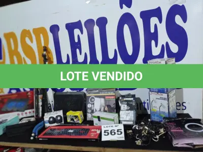 LOTE 565 - 116 – ITENS DE INFORMÁTICA E CELULARES DIVERSOS (APROXIMADAMENTE) (NO ESTADO, NÃO SABEMOS SE FUNCIONA. LEILÃO NÃO TEM GARANTIA E NEM DEVOLUÇÃO, SUJEITO A POSSÍVEIS AVARIAS VISÍVEIS/OCULTAS E/OU AUSÊNCIA DE COMPONENTES)