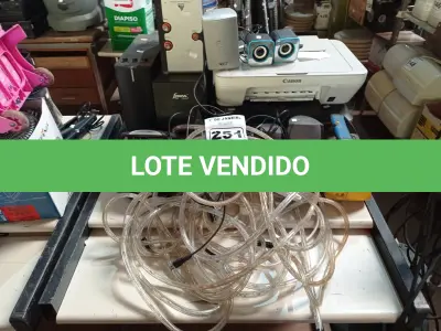 LOTE 251 - 02 IMPRESSORAS, 02 APARELHOS DE SOM, 03 SUBWOOFER, 01 MANGUEIRA DE ILUMINAÇÃO E VÁRIAS CAIXINHAS DE SOM. (NO ESTADO) ATENÇÃO! FAZER A VISITAÇÃO ANTES DE ARREMATAR, NÃO SABEMOS SE FUNCIONA. LEILÃO NÃO TEM GARANTIA E NEM DEVOLUÇÃO, SUJEITO A POSSÍVEIS AVARIAS VISÍVEIS/OCULTAS E/OU AUSÊNCIA DE COMPONENTES.