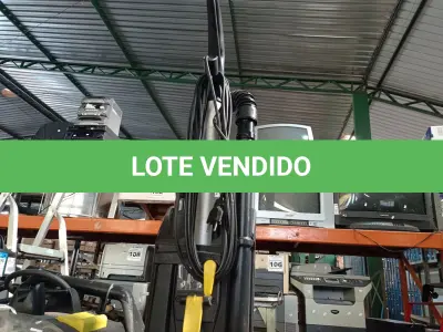 LOTE 156 - 01 ASPIRADOR DE PÓ PROFISSIONAL MARCA KARCHER MODELO CV 38/2. (NO ESTADO) ATENÇÃO! FAZER A VISITAÇÃO ANTES DE ARREMATAR, NÃO SABEMOS SE FUNCIONA. LEILÃO NÃO TEM GARANTIA E NEM DEVOLUÇÃO, SUJEITO A POSSÍVEIS AVARIAS VISÍVEIS/OCULTAS E/OU AUSÊNCIA DE COMPONENTES.