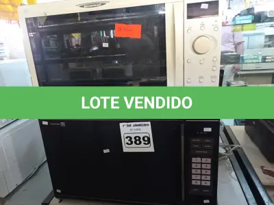 LOTE 389 - 02 MICRO-ONDAS MARCAS E MODELOS DIVERSOS. (NO ESTADO) ATENÇÃO! FAZER A VISITAÇÃO ANTES DE ARREMATAR, NÃO SABEMOS SE FUNCIONA. LEILÃO NÃO TEM GARANTIA E NEM DEVOLUÇÃO, SUJEITO A POSSÍVEIS AVARIAS VISÍVEIS/OCULTAS E/OU AUSÊNCIA DE COMPONENTES.