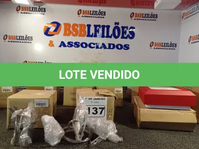 LOTE 137 - 01 LOTE COM VÁRIAS LUMINÁRIAS DE EMBUTIR. (NO ESTADO) ATENÇÃO! FAZER A VISITAÇÃO ANTES DE ARREMATAR, NÃO SABEMOS SE FUNCIONA. LEILÃO NÃO TEM GARANTIA E NEM DEVOLUÇÃO, SUJEITO A POSSÍVEIS AVARIAS VISÍVEIS/OCULTAS E/OU AUSÊNCIA DE COMPONENTES.