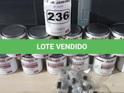LOTE 236 - 12 LATAS DE COLA PLÁSTICA ANJO. (NO ESTADO) ATENÇÃO! FAZER A VISITAÇÃO ANTES DE ARREMATAR, NÃO SABEMOS SE FUNCIONA. LEILÃO NÃO TEM GARANTIA E NEM DEVOLUÇÃO, SUJEITO A POSSÍVEIS AVARIAS VISÍVEIS/OCULTAS E/OU AUSÊNCIA DE COMPONENTES.