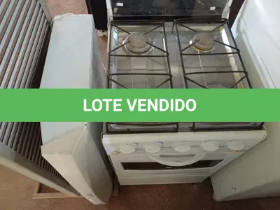 LOTE 380 - 01 FOGÃO A GÁS 04 BOCAS E 01 DEPURADOR DE AR. (NO ESTADO) ATENÇÃO! FAZER A VISITAÇÃO ANTES DE ARREMATAR, NÃO SABEMOS SE FUNCIONA. LEILÃO NÃO TEM GARANTIA E NEM DEVOLUÇÃO, SUJEITO A POSSÍVEIS AVARIAS VISÍVEIS/OCULTAS E/OU AUSÊNCIA DE COMPONENTES.