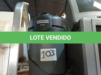 LOTE 103 - 01 ASPIRADOR DE PÓ MARCA KARCHER NT 20/1 220V. (NO ESTADO) ATENÇÃO! FAZER A VISITAÇÃO ANTES DE ARREMATAR, NÃO SABEMOS SE FUNCIONA. LEILÃO NÃO TEM GARANTIA E NEM DEVOLUÇÃO, SUJEITO A POSSÍVEIS AVARIAS VISÍVEIS/OCULTAS E/OU AUSÊNCIA DE COMPONENTES.