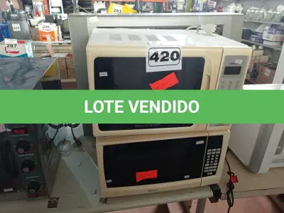 LOTE 420 - 01 TV DE TUBO E 02 MICRO-ONDAS MARCAS E MODELOS DIVERSOS. (NO ESTADO) ATENÇÃO! FAZER A VISITAÇÃO ANTES DE ARREMATAR, NÃO SABEMOS SE FUNCIONA. LEILÃO NÃO TEM GARANTIA E NEM DEVOLUÇÃO, SUJEITO A POSSÍVEIS AVARIAS VISÍVEIS/OCULTAS E/OU AUSÊNCIA DE COMPONENTES.