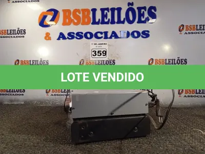 LOTE 359 - 01 EQUALIZADOR E 01 APARELHO AM/FM MARCA UNIC. (NO ESTADO) ATENÇÃO! FAZER A VISITAÇÃO ANTES DE ARREMATAR, NÃO SABEMOS SE FUNCIONA. LEILÃO NÃO TEM GARANTIA E NEM DEVOLUÇÃO, SUJEITO A POSSÍVEIS AVARIAS VISÍVEIS/OCULTAS E/OU AUSÊNCIA DE COMPONENTES.