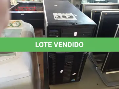 LOTE 382 - 01 SERVIDOR MARCA DELL. (NO ESTADO) ATENÇÃO! FAZER A VISITAÇÃO ANTES DE ARREMATAR, NÃO SABEMOS SE FUNCIONA. LEILÃO NÃO TEM GARANTIA E NEM DEVOLUÇÃO, SUJEITO A POSSÍVEIS AVARIAS VISÍVEIS/OCULTAS E/OU AUSÊNCIA DE COMPONENTES.