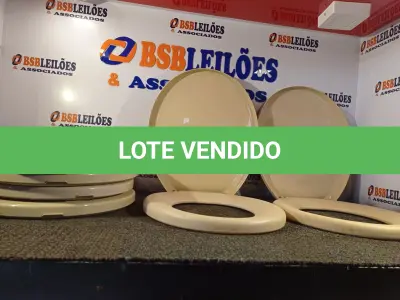 LOTE 141 - 06 ASSENTOS PARA VASO SANITÁRIO. (NO ESTADO) ATENÇÃO! FAZER A VISITAÇÃO ANTES DE ARREMATAR, NÃO SABEMOS SE FUNCIONA. LEILÃO NÃO TEM GARANTIA E NEM DEVOLUÇÃO, SUJEITO A POSSÍVEIS AVARIAS VISÍVEIS/OCULTAS E/OU AUSÊNCIA DE COMPONENTES.