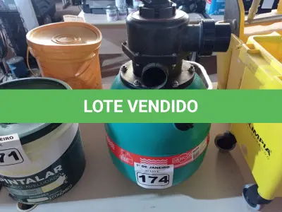 LOTE 174 - 01 FILTRO PARA PISCINA. (NO ESTADO) ATENÇÃO! FAZER A VISITAÇÃO ANTES DE ARREMATAR, NÃO SABEMOS SE FUNCIONA. LEILÃO NÃO TEM GARANTIA E NEM DEVOLUÇÃO, SUJEITO A POSSÍVEIS AVARIAS VISÍVEIS/OCULTAS E/OU AUSÊNCIA DE COMPONENTES.