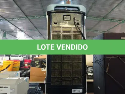 LOTE 401 - 01 CLIMATIZADOR DE AR 220V. (NO ESTADO) ATENÇÃO! FAZER A VISITAÇÃO ANTES DE ARREMATAR, NÃO SABEMOS SE FUNCIONA. LEILÃO NÃO TEM GARANTIA E NEM DEVOLUÇÃO, SUJEITO A POSSÍVEIS AVARIAS VISÍVEIS/OCULTAS E/OU AUSÊNCIA DE COMPONENTES.
