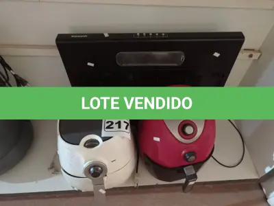 LOTE 217 - 02 AIR FRY E 011 DEPURADOR DE AR MARCAS E MODELOS DIVERSOS. (NO ESTADO) ATENÇÃO! FAZER A VISITAÇÃO ANTES DE ARREMATAR, NÃO SABEMOS SE FUNCIONA. LEILÃO NÃO TEM GARANTIA E NEM DEVOLUÇÃO, SUJEITO A POSSÍVEIS AVARIAS VISÍVEIS/OCULTAS E/OU AUSÊNCIA DE COMPONENTES.