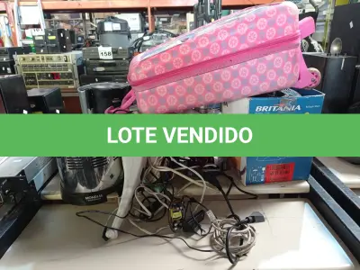 LOTE 249 - 01 LOTE COM MATERIAIS DIVERSOS. (NO ESTADO) ATENÇÃO! FAZER A VISITAÇÃO ANTES DE ARREMATAR, NÃO SABEMOS SE FUNCIONA. LEILÃO NÃO TEM GARANTIA E NEM DEVOLUÇÃO, SUJEITO A POSSÍVEIS AVARIAS VISÍVEIS/OCULTAS E/OU AUSÊNCIA DE COMPONENTES.