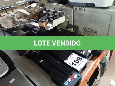 LOTE 109 - 01 PENDULO BALÍSTICO E 03 SUPORTES DE METAL. (NO ESTADO) ATENÇÃO! FAZER A VISITAÇÃO ANTES DE ARREMATAR, NÃO SABEMOS SE FUNCIONA. LEILÃO NÃO TEM GARANTIA E NEM DEVOLUÇÃO, SUJEITO A POSSÍVEIS AVARIAS VISÍVEIS/OCULTAS E/OU AUSÊNCIA DE COMPONENTES.