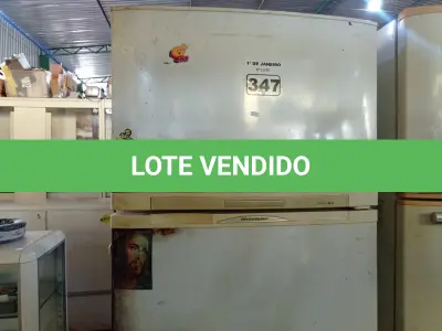 LOTE 347 - 01 GELADEIRA MARCA BRASTEMP 220V. (NO ESTADO) ATENÇÃO! FAZER A VISITAÇÃO ANTES DE ARREMATAR, NÃO SABEMOS SE FUNCIONA. LEILÃO NÃO TEM GARANTIA E NEM DEVOLUÇÃO, SUJEITO A POSSÍVEIS AVARIAS VISÍVEIS/OCULTAS E/OU AUSÊNCIA DE COMPONENTES.