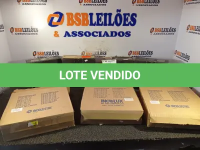 LOTE 138 - 01 LOTE COM VÁRIAS LUMINÁRIAS DE EMBUTIR. (NO ESTADO) ATENÇÃO! FAZER A VISITAÇÃO ANTES DE ARREMATAR, NÃO SABEMOS SE FUNCIONA. LEILÃO NÃO TEM GARANTIA E NEM DEVOLUÇÃO, SUJEITO A POSSÍVEIS AVARIAS VISÍVEIS/OCULTAS E/OU AUSÊNCIA DE COMPONENTES.