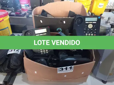 LOTE 311 - 01 LOTE COM VÁRIOS APARELHOS DE TELEFONE. (NO ESTADO) ATENÇÃO! FAZER A VISITAÇÃO ANTES DE ARREMATAR, NÃO SABEMOS SE FUNCIONA. LEILÃO NÃO TEM GARANTIA E NEM DEVOLUÇÃO, SUJEITO A POSSÍVEIS AVARIAS VISÍVEIS/OCULTAS E/OU AUSÊNCIA DE COMPONENTES.